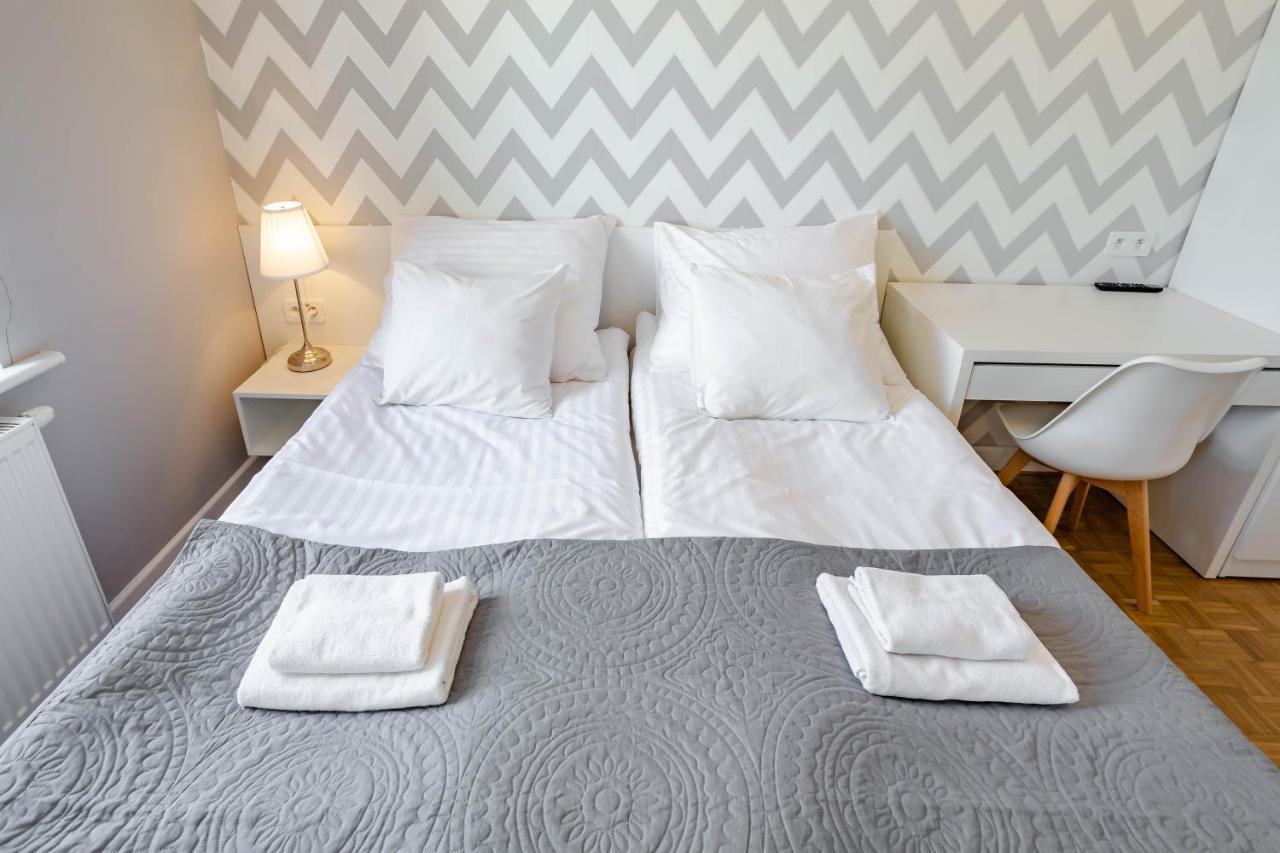 Apartamenty Velvet Poznan Bagian luar foto